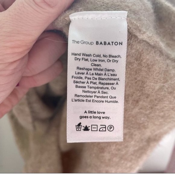 ❌SOLD❌ The Group Babaton Bandini Criss Cross Alpaca Wool cream Sweater size Sm - Picture 7 of 7